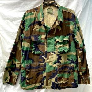U.S. army camouflage military field jacket men sz lg